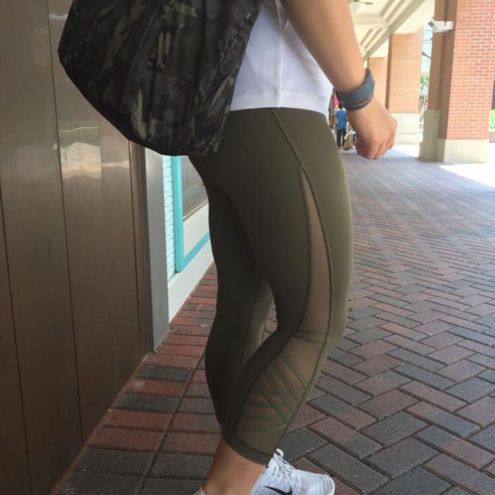 Lululemon Minimalist Crop